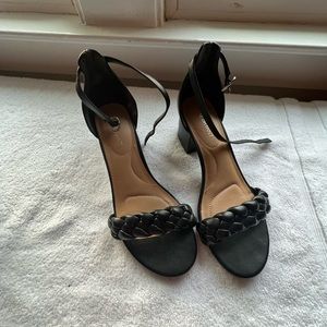 Size 9w lane Bryant heels.  Black